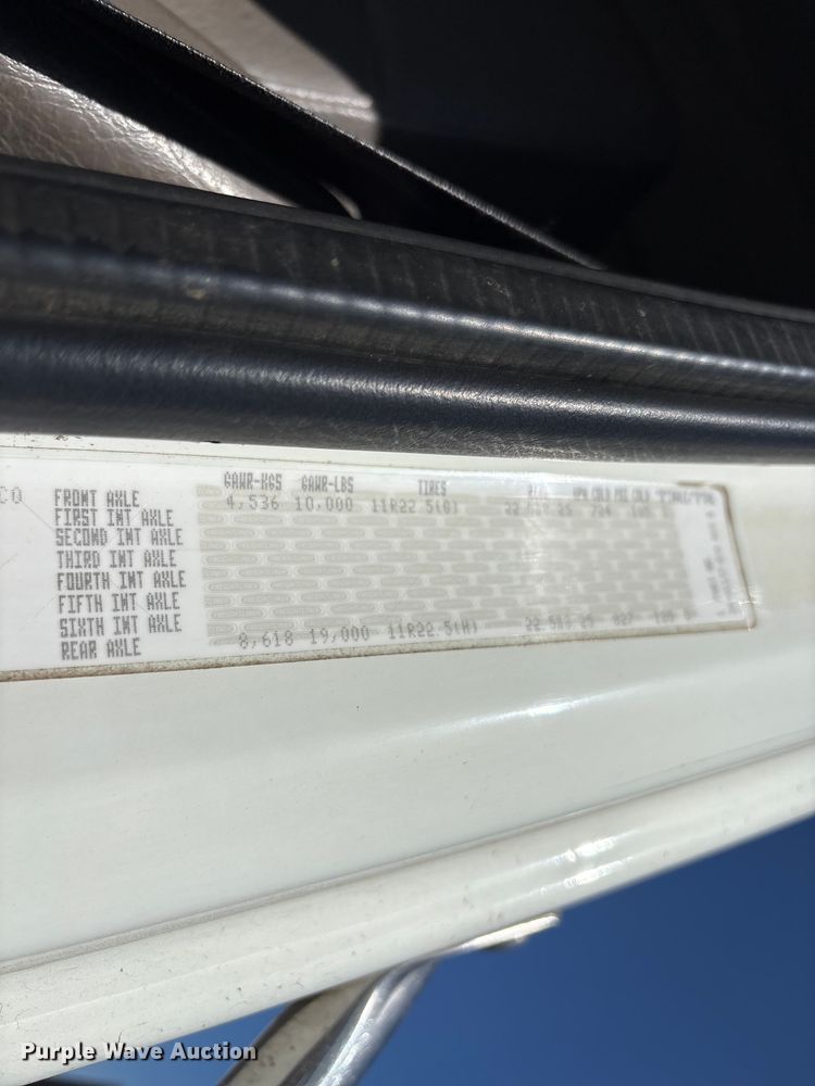 image for item EU8630 2014 Freightliner Business Class M2 truck cab and chassis