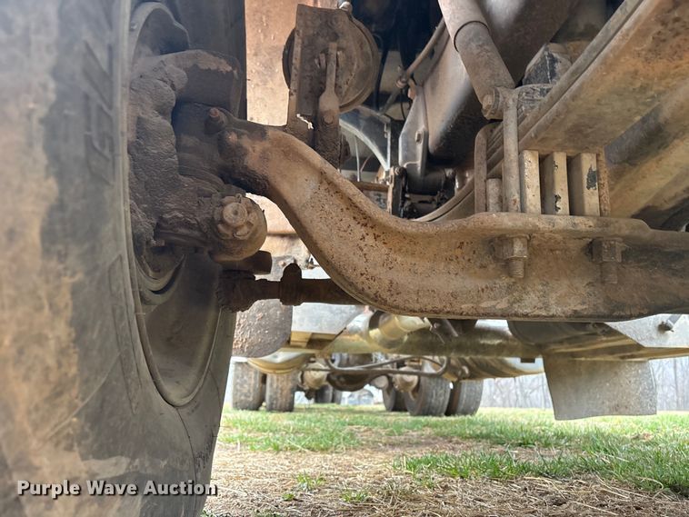 image for item EV2787 1990 Peterbilt 378 semi truck