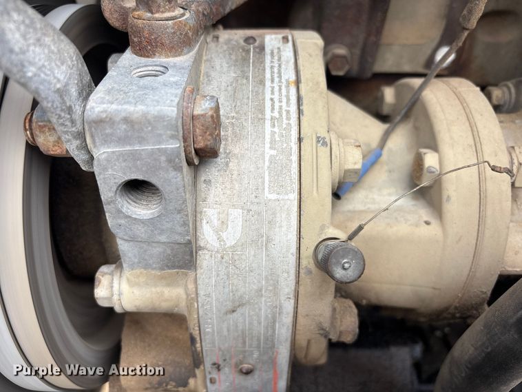 image for item EV2787 1990 Peterbilt 378 semi truck