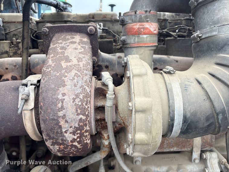 image for item EV2787 1990 Peterbilt 378 semi truck