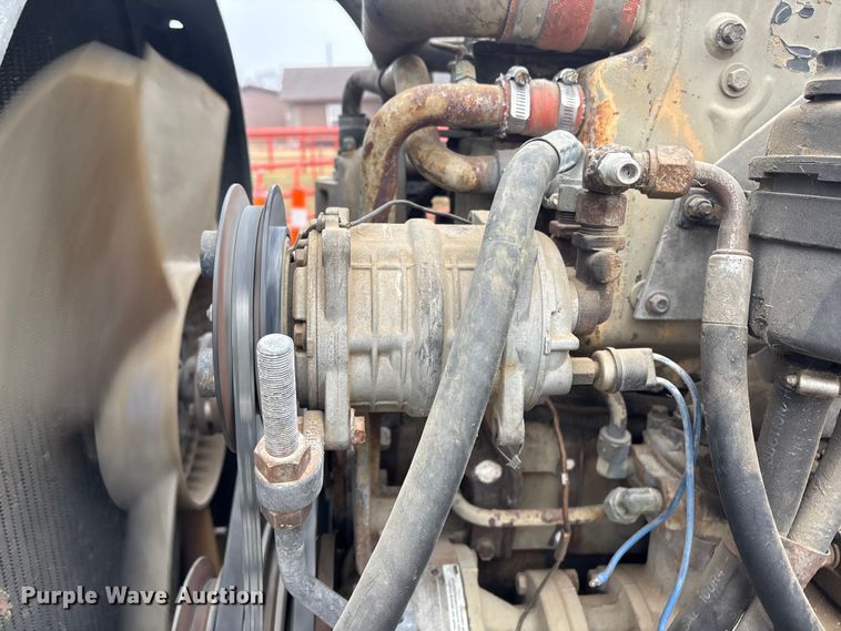 image for item EV2787 1990 Peterbilt 378 semi truck