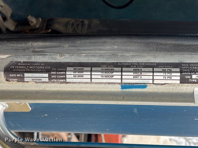 image for item EV2787 1990 Peterbilt 378 semi truck