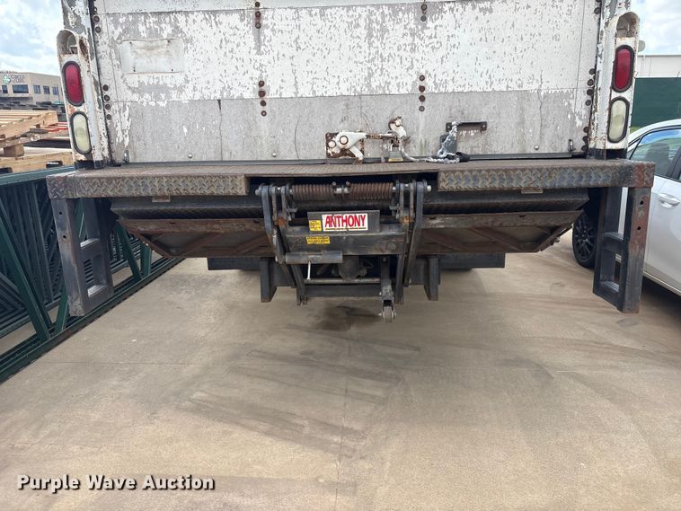 image for item EV2897 1998 International 4700 box truck