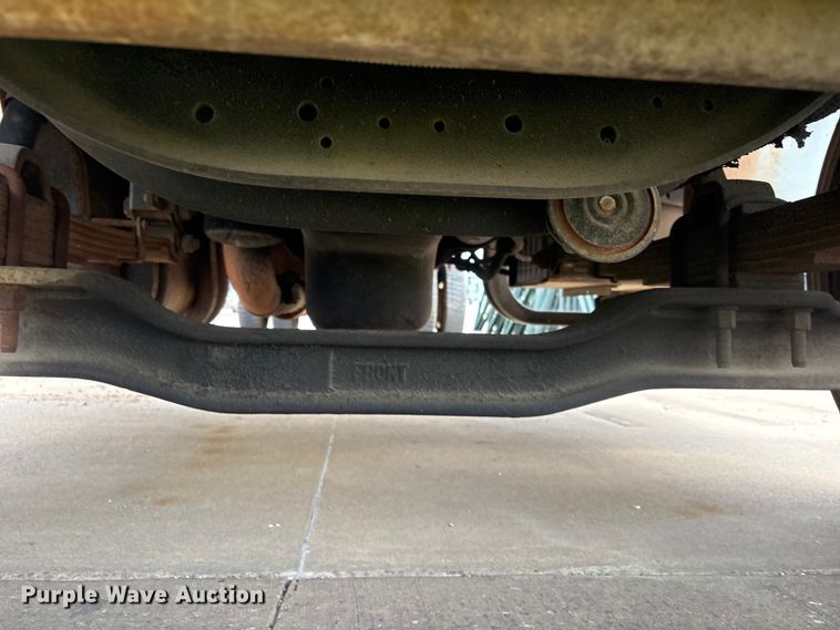 image for item EV2897 1998 International 4700 box truck