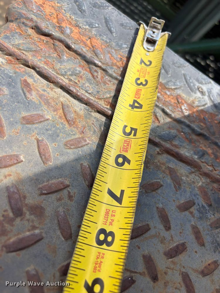 image for item EV2897 1998 International 4700 box truck