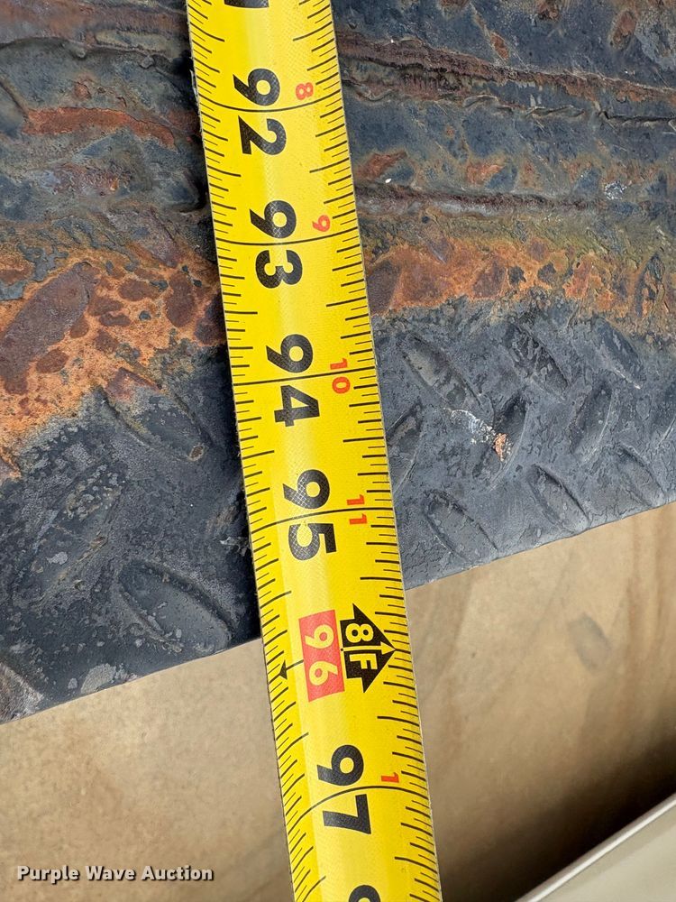 image for item EV2897 1998 International 4700 box truck