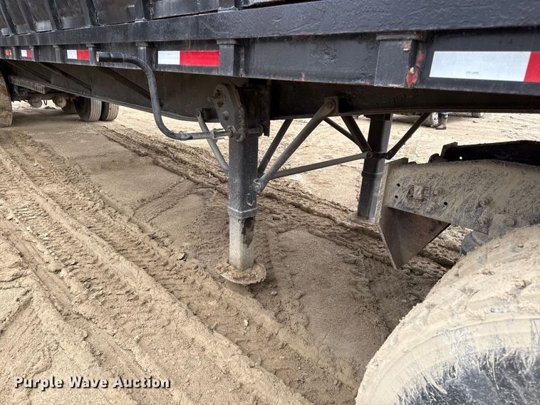 image for item EV7660 1974 Transcraft refuse trailer