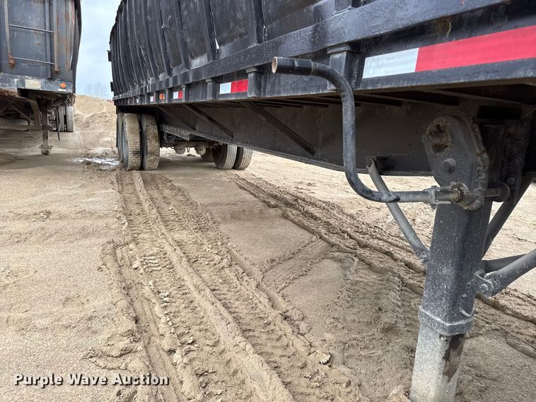 image for item EV7660 1974 Transcraft refuse trailer