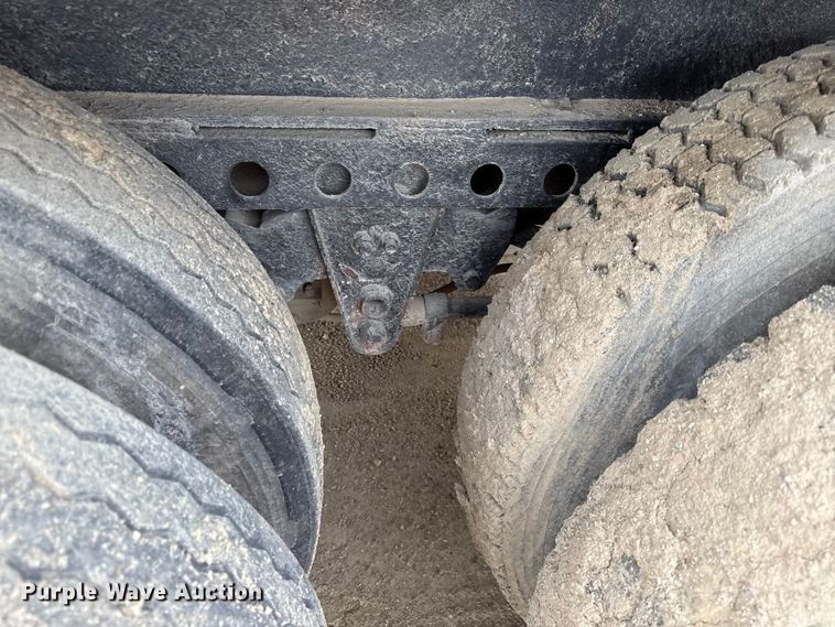 image for item EV7660 1974 Transcraft refuse trailer