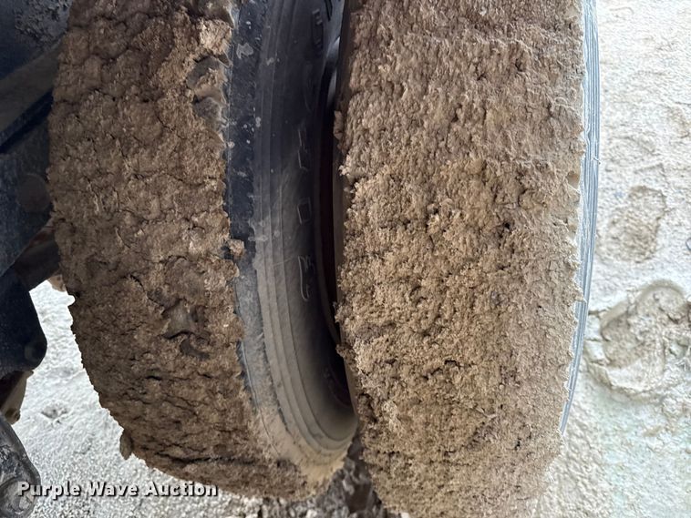 image for item EV7660 1974 Transcraft refuse trailer