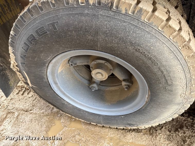 image for item EV7660 1974 Transcraft refuse trailer