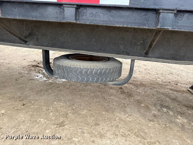 image for item EV7661 1974 Transcraft refuse trailer