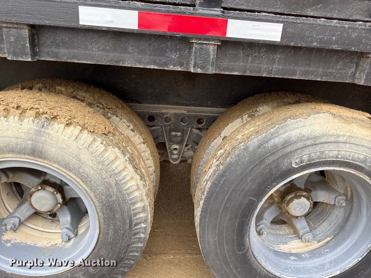 image for item EV7661 1974 Transcraft refuse trailer