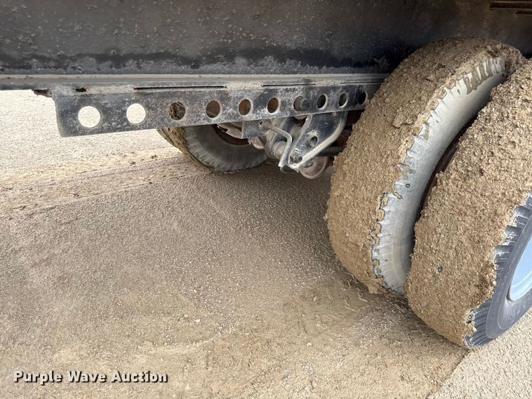 image for item EV7661 1974 Transcraft refuse trailer