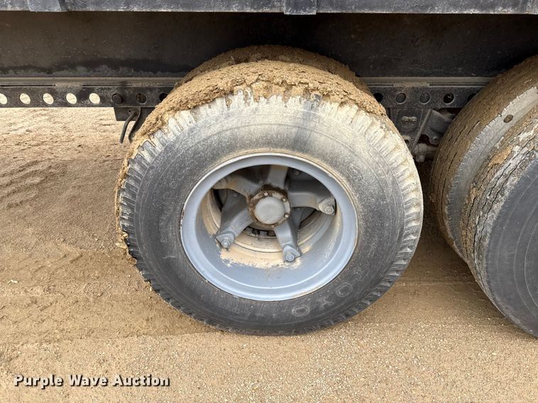 image for item EV7661 1974 Transcraft refuse trailer