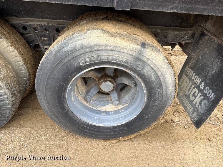 image for item EV7661 1974 Transcraft refuse trailer