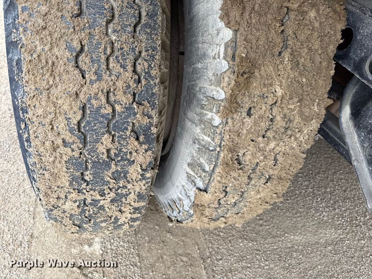 image for item EV7661 1974 Transcraft refuse trailer