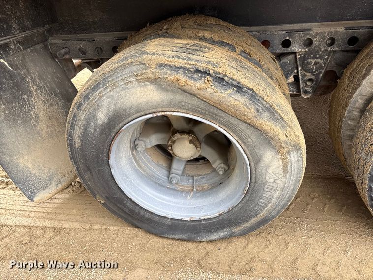 image for item EV7661 1974 Transcraft refuse trailer