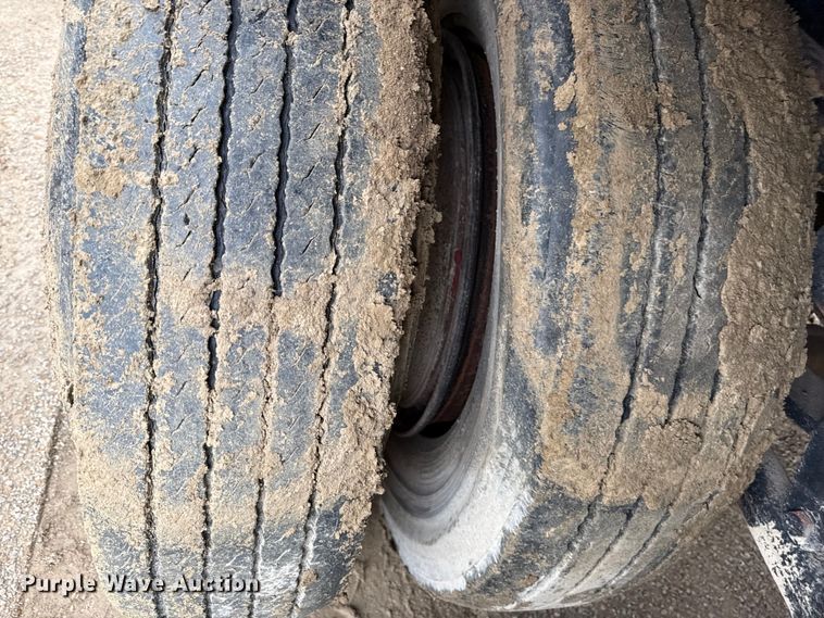 image for item EV7661 1974 Transcraft refuse trailer