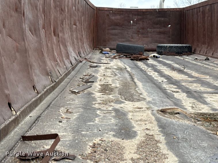 image for item EV7661 1974 Transcraft refuse trailer