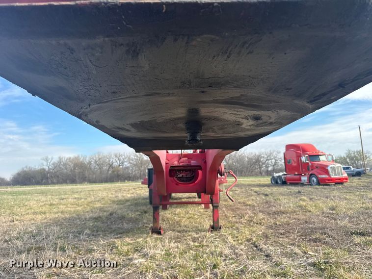 image for item FB0957 1995 PMF roll-off container trailer