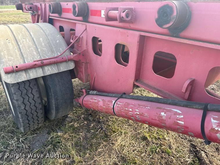 image for item FB0957 1995 PMF roll-off container trailer