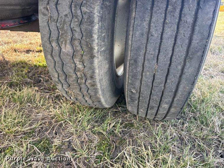 image for item FB0957 1995 PMF roll-off container trailer