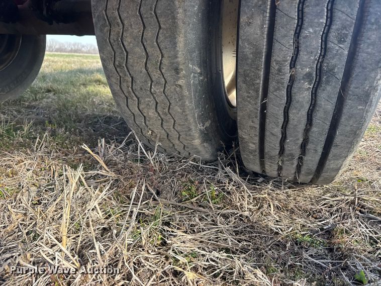 image for item FB0957 1995 PMF roll-off container trailer