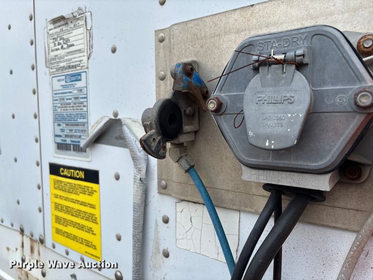 image for item FB3210 2006 Stoughton AVW-535T-S-C-AR dry van trailer