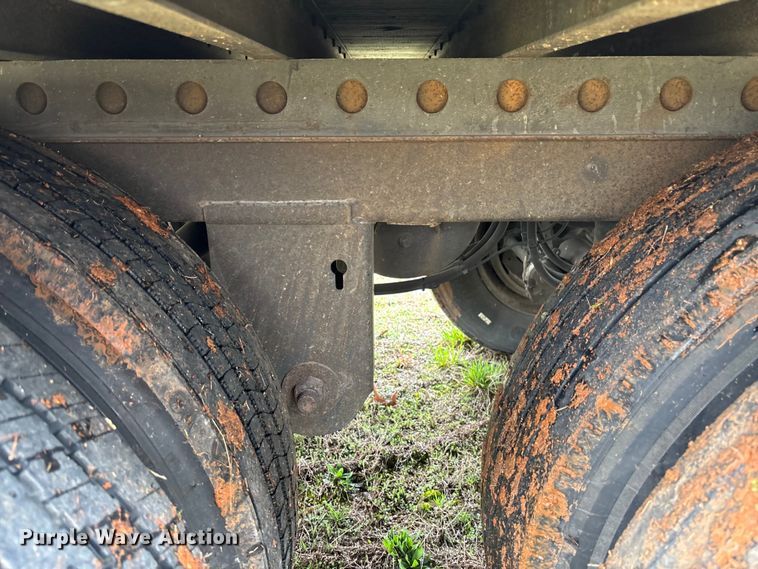 image for item FB3210 2006 Stoughton AVW-535T-S-C-AR dry van trailer