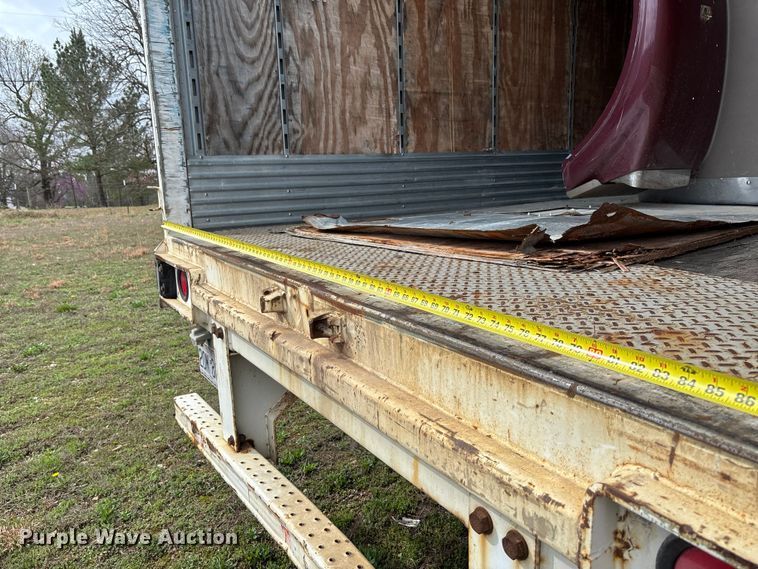 image for item FB3210 2006 Stoughton AVW-535T-S-C-AR dry van trailer