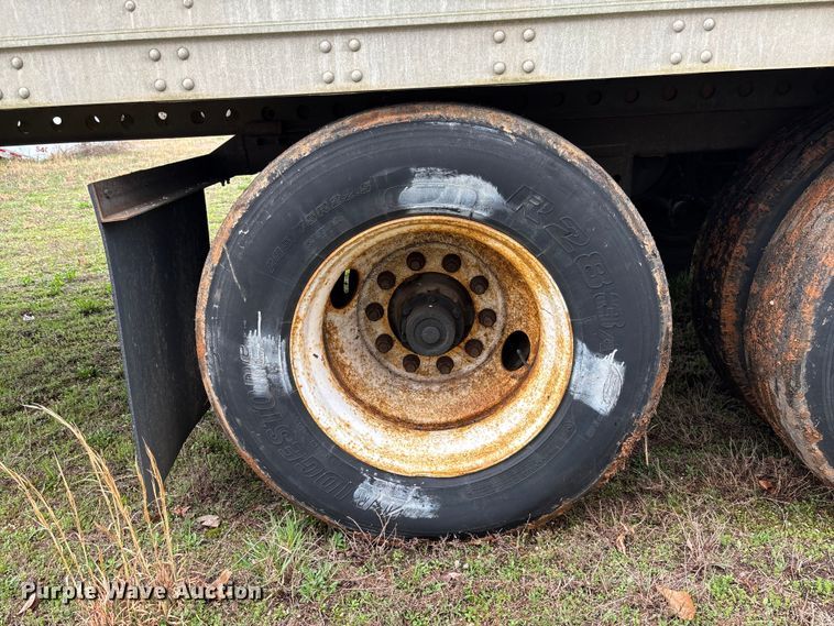 image for item FB3210 2006 Stoughton AVW-535T-S-C-AR dry van trailer