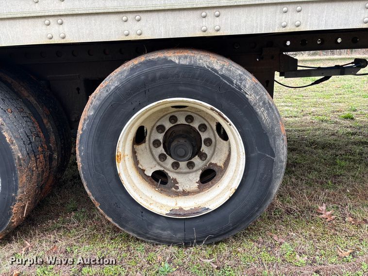 image for item FB3210 2006 Stoughton AVW-535T-S-C-AR dry van trailer