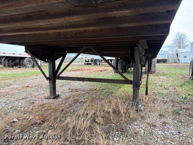 image for item FB3211 2006 Stoughton AVW-535T-S-C-AR dry van trailer