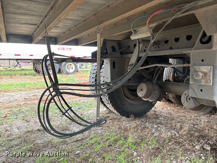 image for item FB3211 2006 Stoughton AVW-535T-S-C-AR dry van trailer