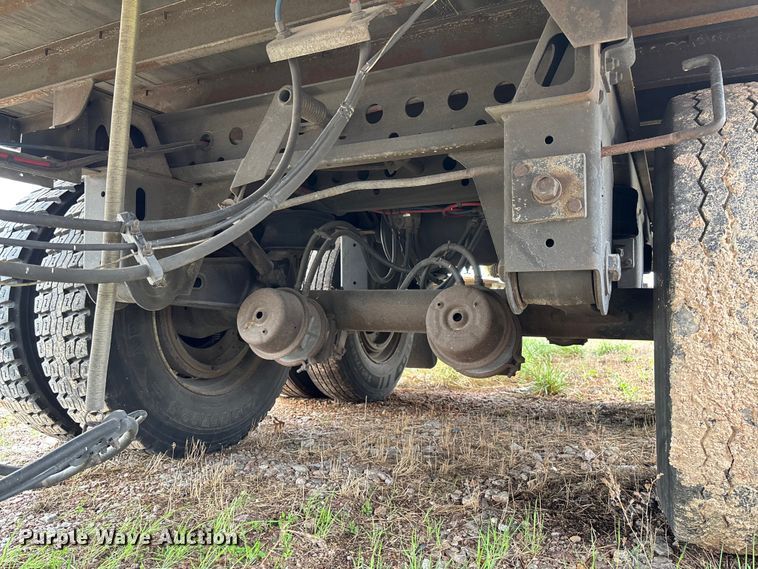 image for item FB3211 2006 Stoughton AVW-535T-S-C-AR dry van trailer