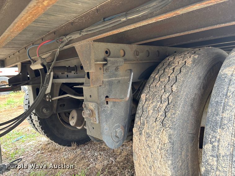 image for item FB3211 2006 Stoughton AVW-535T-S-C-AR dry van trailer