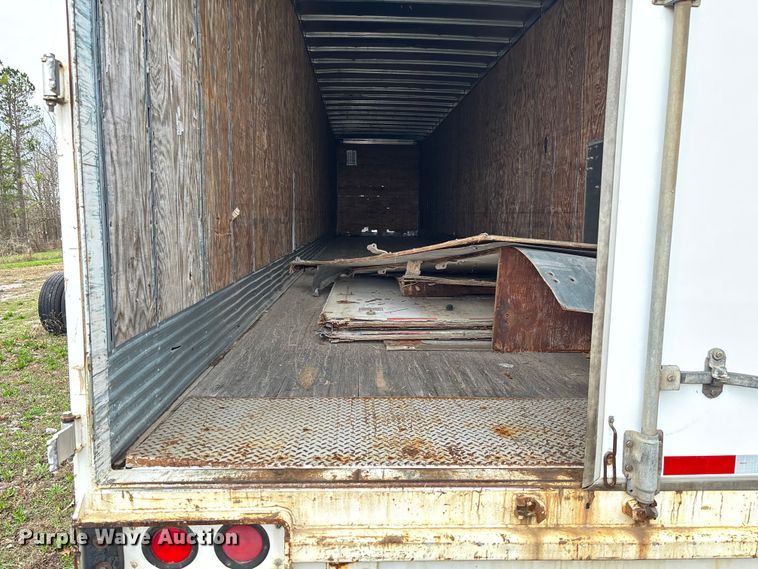 image for item FB3211 2006 Stoughton AVW-535T-S-C-AR dry van trailer