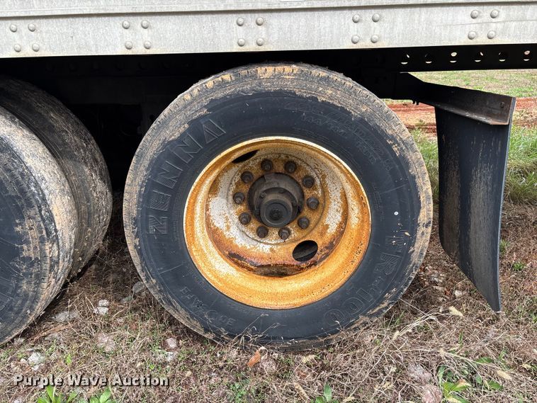 image for item FB3211 2006 Stoughton AVW-535T-S-C-AR dry van trailer