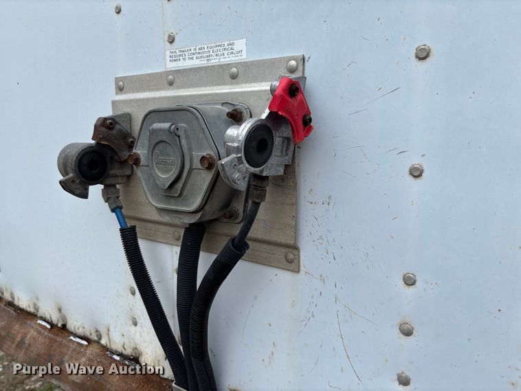 image for item FB3212 2006 Utility VS2DC Van trailer