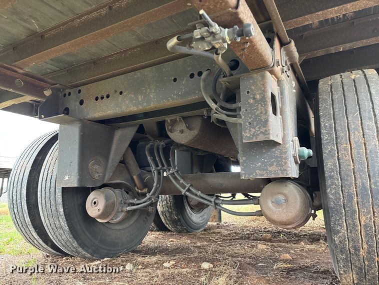 image for item FB3212 2006 Utility VS2DC Van trailer