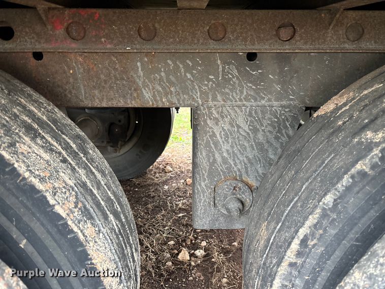 image for item FB3212 2006 Utility VS2DC Van trailer