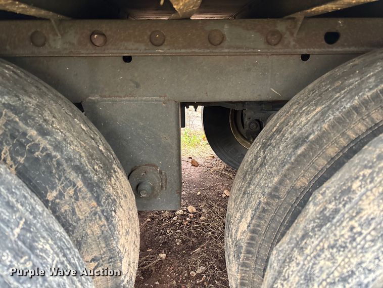 image for item FB3212 2006 Utility VS2DC Van trailer