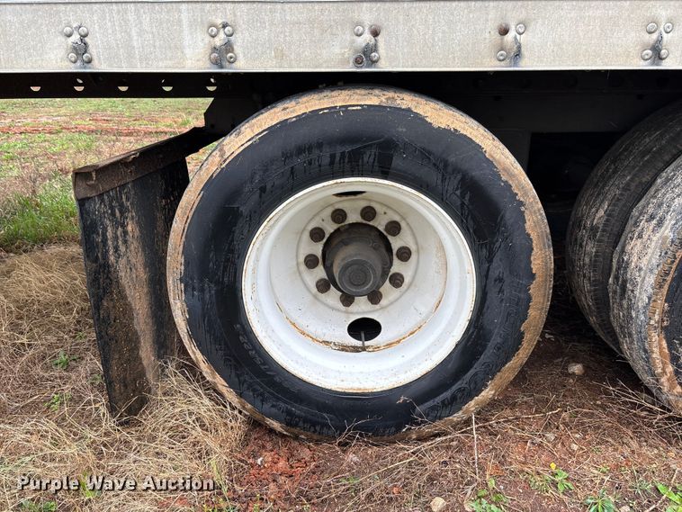 image for item FB3212 2006 Utility VS2DC Van trailer