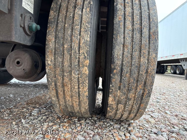 image for item FB3213 2000 Wabash National DVCVHPC dry van trailer