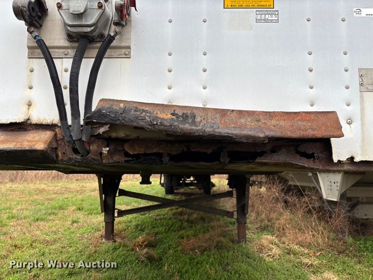 image for item FB3214 2006 Utility VS2DC dry van trailer