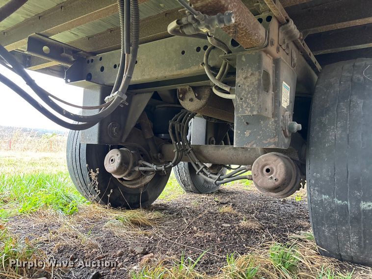 image for item FB3214 2006 Utility VS2DC dry van trailer