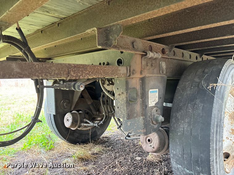 image for item FB3214 2006 Utility VS2DC dry van trailer