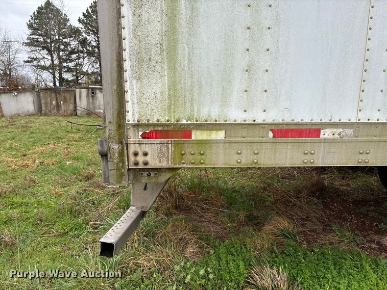 image for item FB3214 2006 Utility VS2DC dry van trailer