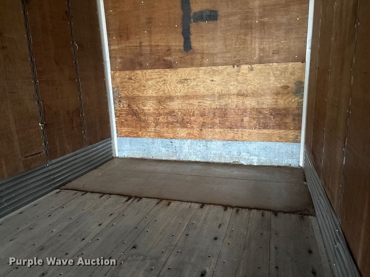 image for item FB3214 2006 Utility VS2DC dry van trailer